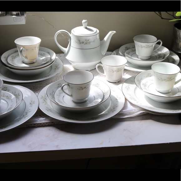 Noritake Other - Full Set Noritake Melissa Contemporary Fine China Tea Set